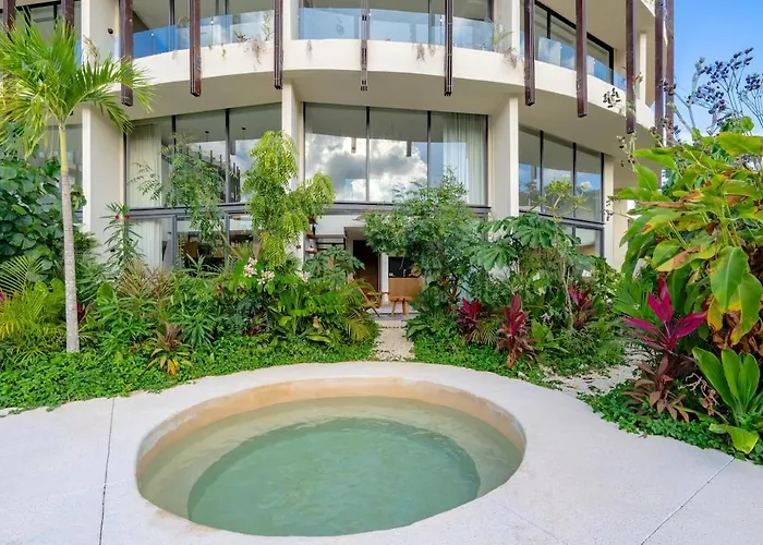 Jungle Loft Mistiq Garden 2 -skypool -gym -beach