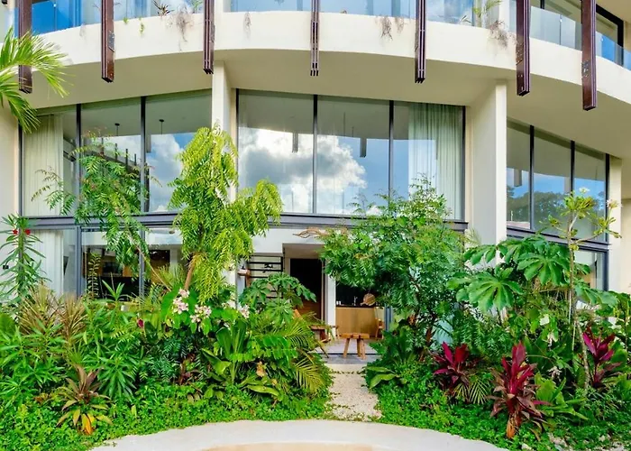 Apartment Jungle Loft Mistiq Garden 2 -skypool -gym -beach