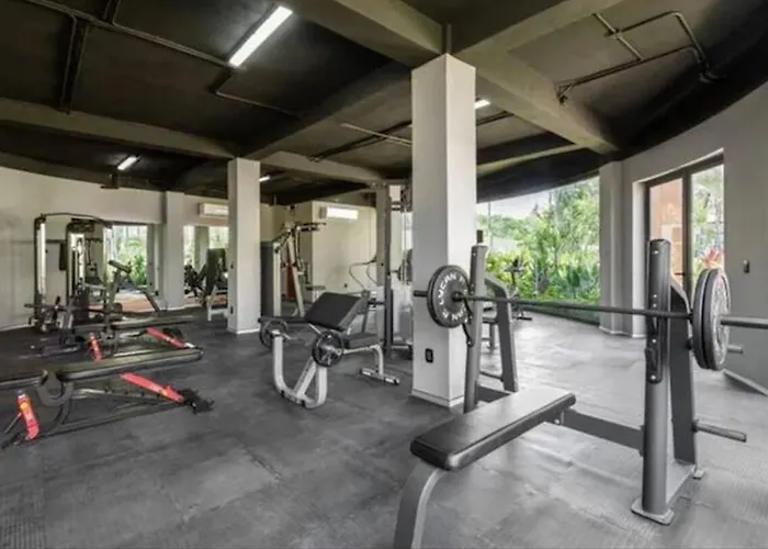 Jungle Loft Mistiq Garden 2 -skypool -gym -beach Apartment